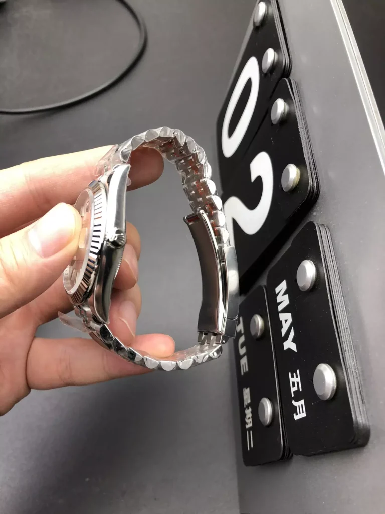 Clean Factory Rolex Datejust 126334-0004 41mm 3235 Silver Dial with Stick Markers Jubilee bracelet