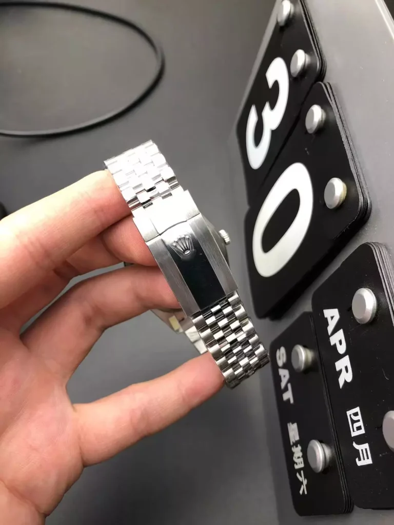 Clean Factory Rolex Datejust 126334-0014 41mm 3235 Gray Dial with Stick Markers Jubilee bracelet