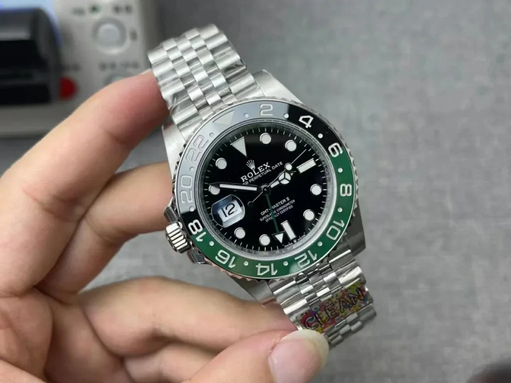 Clean Factory Rolex GMT-Master II 126720VTNR 40mm VR3186 Black Dial with Round Markers (Correct Hand Stack) – Superlume Jubilee bracelet