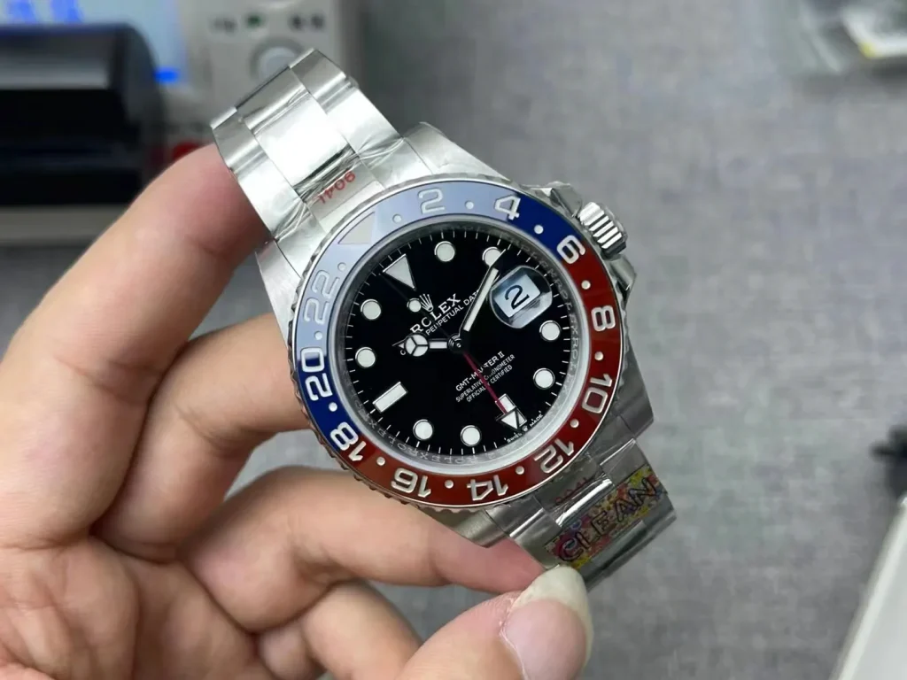Clean Factory Rolex GMT-Master II 126710BLNR 40mm VR3186 Black Dial with Round Markers (Correct Hand Stack) – Superlume Oyster bracelet