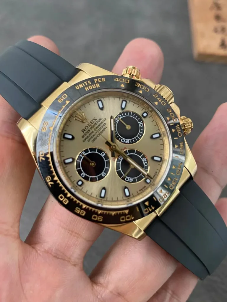 Clean Factory Rolex Daytona 116518 40mm Yellow Gold Dial with Black Subdials, Super Lume Hands Set Rubber strap