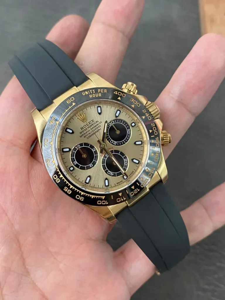 Clean Factory Rolex Daytona 116518 40mm Yellow Gold Dial with Black Subdials, Super Lume Hands Set Rubber strap