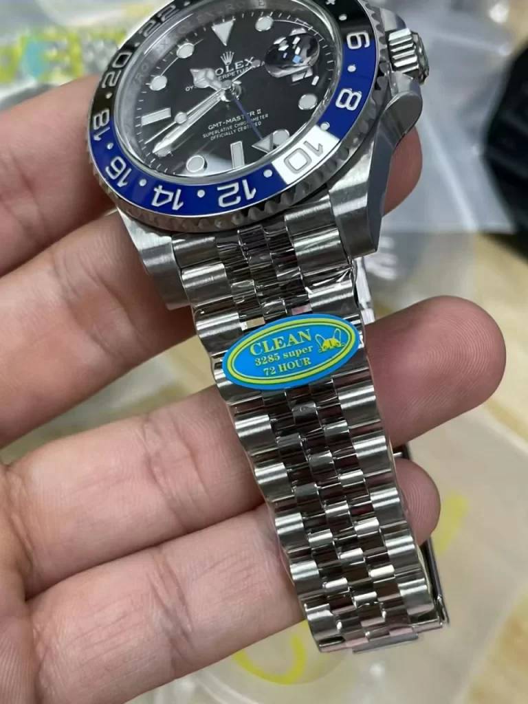 Clean Factory Rolex GMT-Master II 126710BLNR 40mm DD3285 Black Dial with Round Markers (Correct Hand Stack) – Superlume Jubilee bracelet