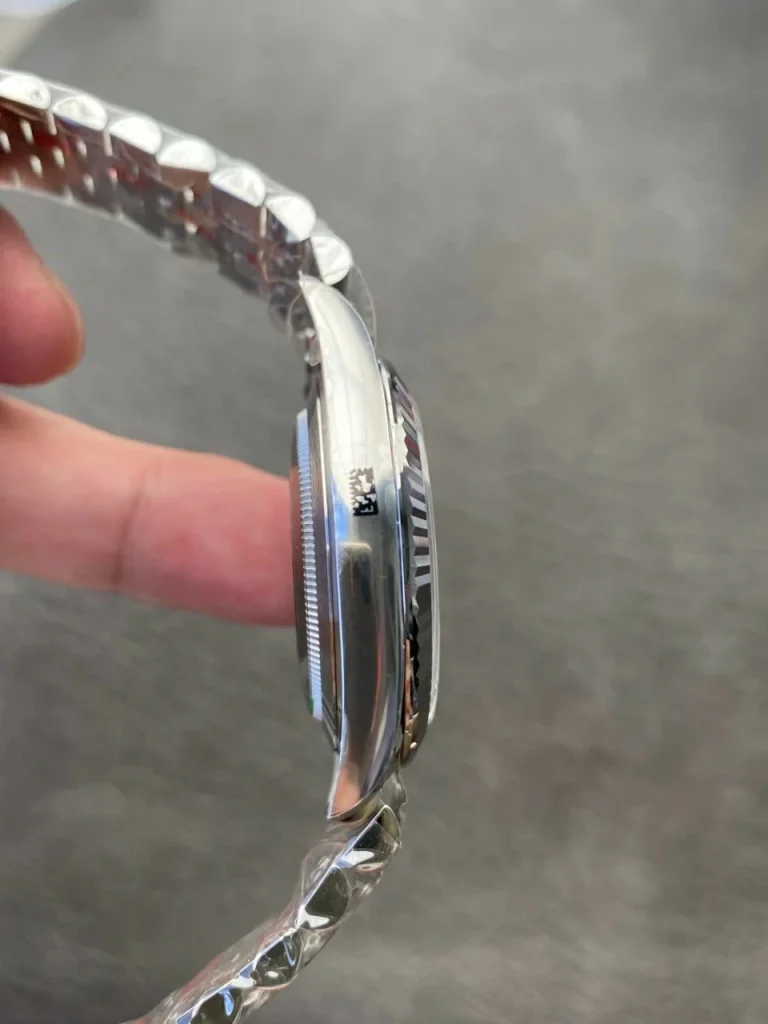 Clean Factory Rolex Datejust 126334 41mm SH3235 Rhdoium Dial with Green Roman Markers Jubilee bracelet