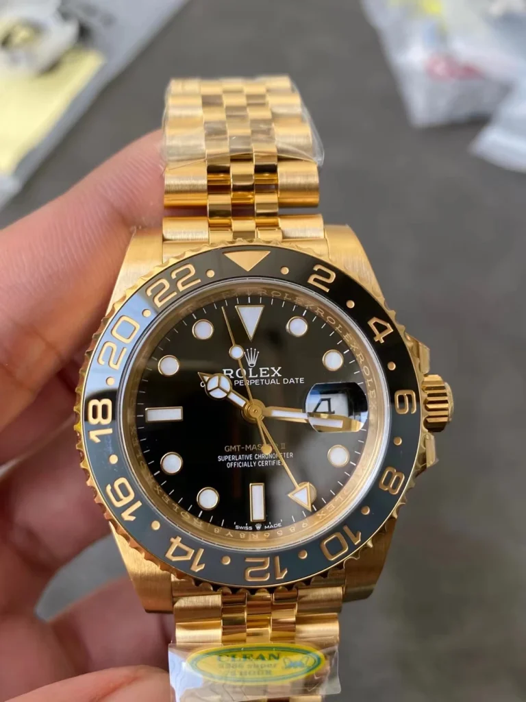 Clean Factory Rolex GMT-Master II 126718 40mm DD3285 Black Dial with Round Markers (Correct Hand Stack) – Superlume Jubilee bracelet