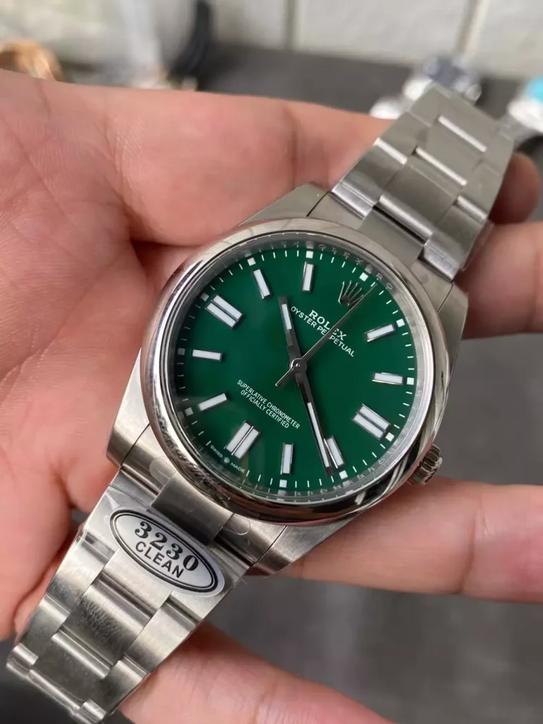 Clean Factory Rolex Oyster Perpetual 124300 41mm 3230 Green dial Bracelet