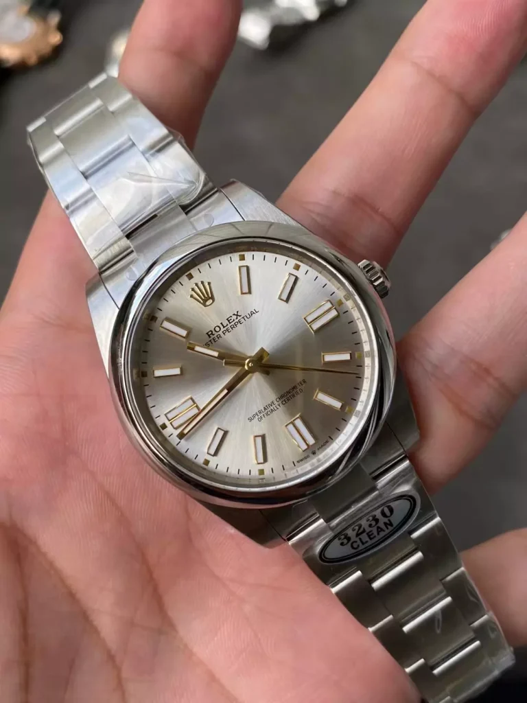 Clean Factory Rolex Oyster Perpetual 124300 41mm 3230 Silver dial Bracelet