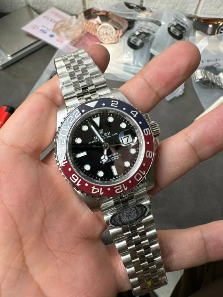 Clean Factory Rolex GMT-Master II 126710BLRO 40mm DD3285 V2+ Black Dial with Round Markers (Correct Hand Stack) – Superlume Jubilee bracelet